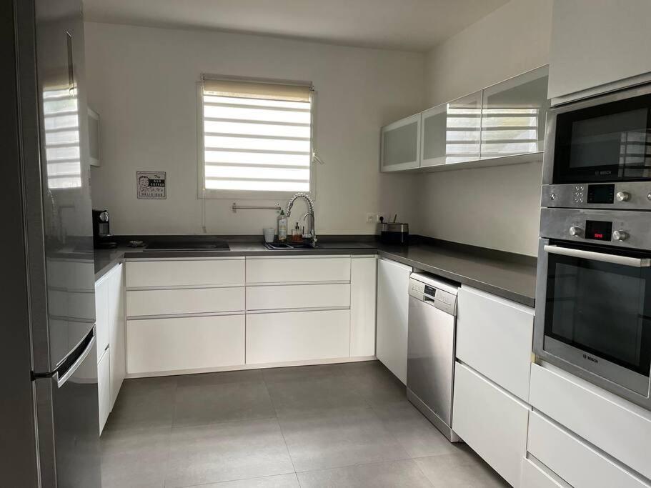 גרנד קז Orient Bay Villa מראה חיצוני תמונה